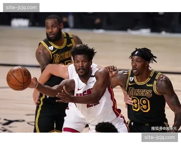 上海久事27胜4负领跑积分榜 提前锁定季后赛席位创赛季纪录